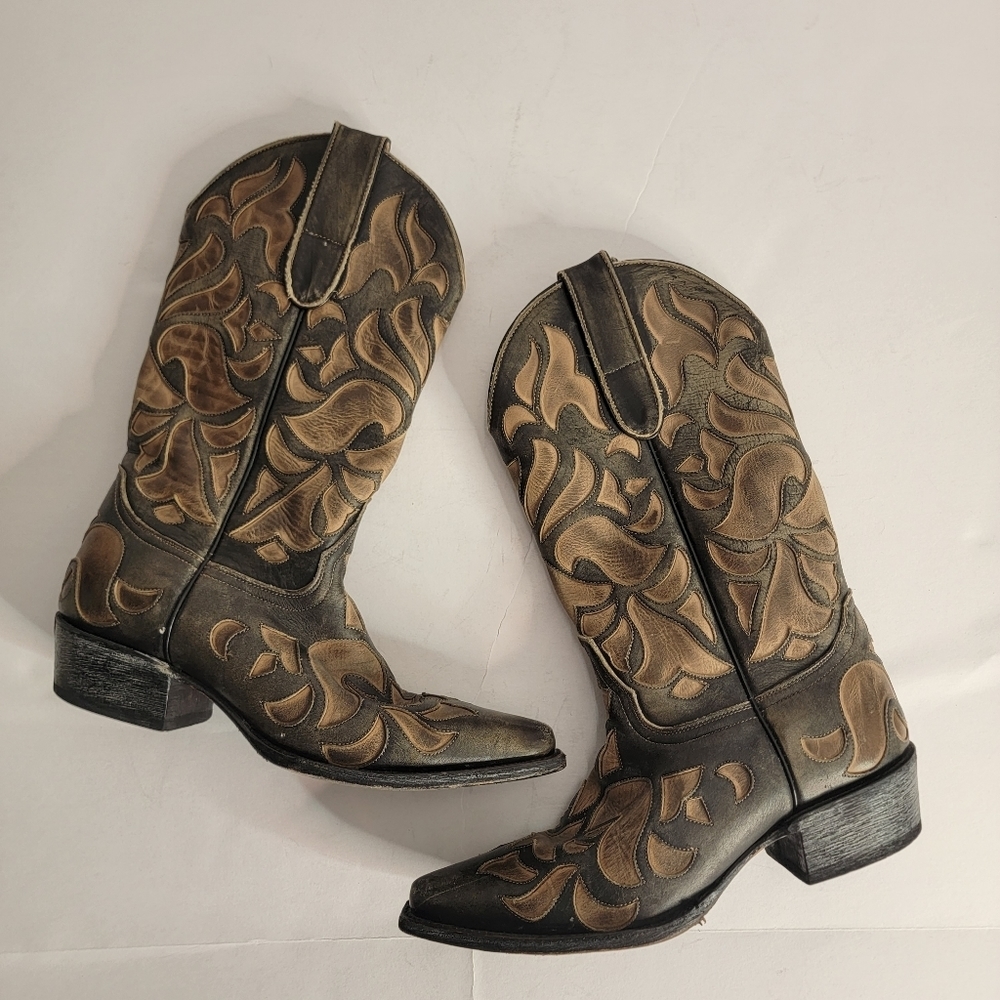 Women's Black and Brown Western Embroidered Cowboy Boots